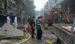 拒捕爆料重大事故案例视频,拒捕事件引发重大事故，视频记录惊险瞬间